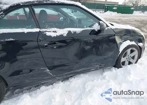 2017 Audi A3 2.0T Premium z USA, uszkodzony, nr VIN WAU78LFF5H1040551